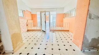 Location Local commercial à Orihuela Ciudad. Local com. en alquiler en orihuela.