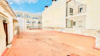 Haus in Bigastro. Casa en venta en bigastro, 3 dormitorios.