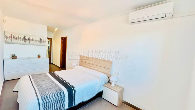 Foto e4bebe0b-f8da-4f3a-8afd-dbec20f17060. Casa adossada a Zona los Frutales Torrevieja