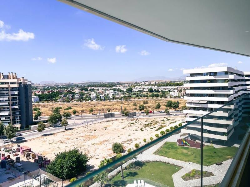 Foto 9a02bf89-b138-48c7-b99d-6ea37c85e436. Àtic a maestro josé garberí serrano 15 a PAU 5 Alicante