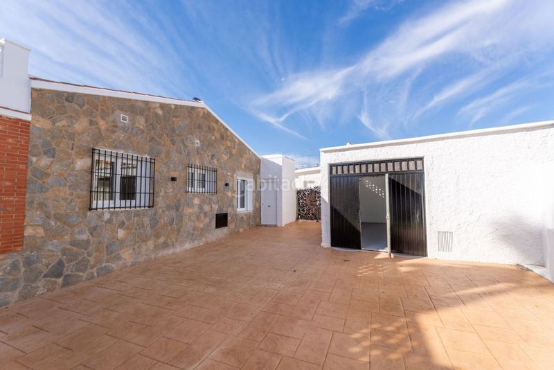 Foto 5a39c323-32c6-420e-8a6a-85eaa5c76a70. Xalet amb aparcament piscina a Zona los Frutales Torrevieja