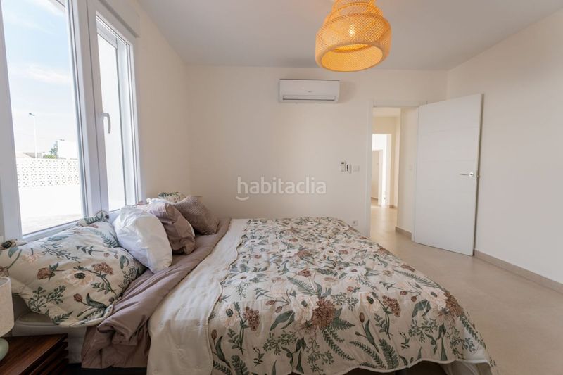 Foto 7aa05876-56e3-4ba9-b3c2-55f1413b87d7. Xalet amb aparcament piscina a Zona los Frutales Torrevieja