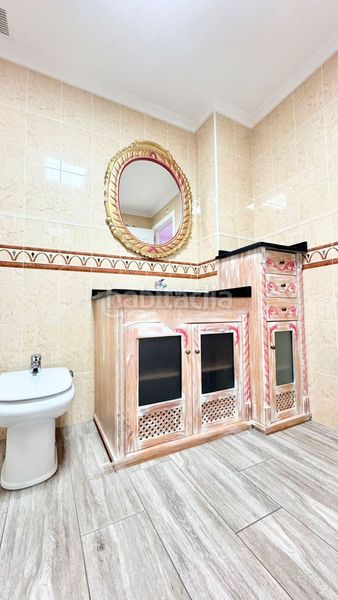 Foto 840b0278-0ef4-47cd-8043-ffdb6d5cca15. Pis a Orihuela ciudad Orihuela