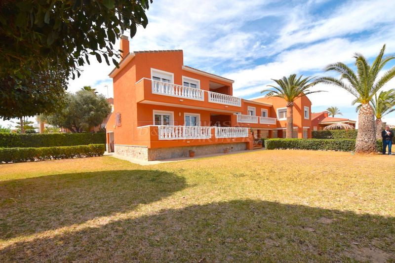 Foto 0fbdd680-e915-472d-ae9f-5bd9cedd2d86. Xalet a La Veleta Torrevieja
