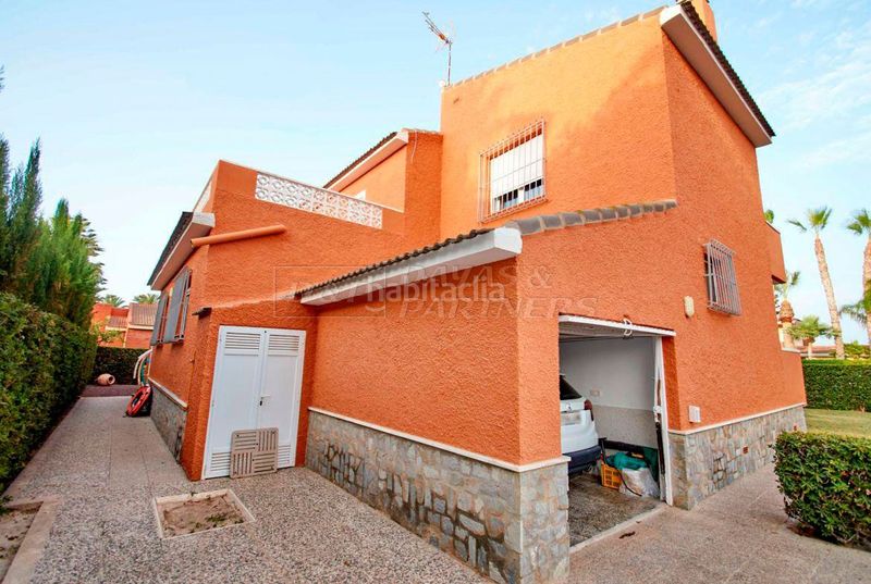 Foto 1e46c807-b1ef-42d1-9aff-80318523b3eb. Chalet villa en venta en La Veleta, 5 dormitorios. en Torrevieja