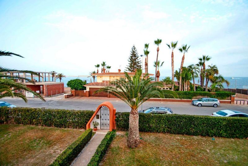 Foto 4f36b09a-11cb-4f56-97c7-02844fe02879. Chalet villa en venta en La Veleta, 5 dormitorios. en Torrevieja