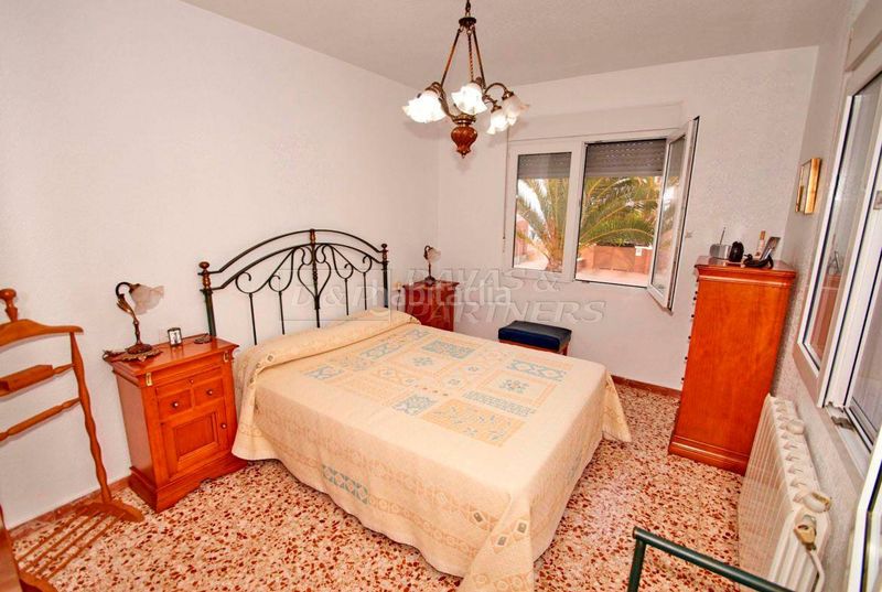 Foto ed75ba8c-428e-4a31-9c90-0ec3fb214bc5. Chalet villa en venta en La Veleta, 5 dormitorios. en Torrevieja