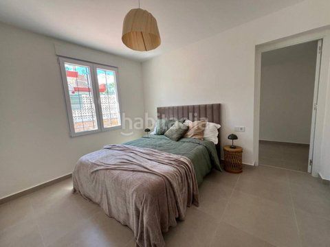 Foto 0d2e5a95-e10d-4533-8174-3d1fd79489dd. Casa adossada amb calefacció aparcament a Zona los Frutales Torrevieja