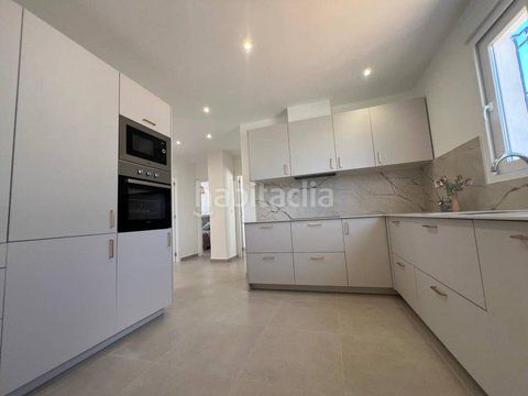 Foto 15873ade-bf6d-47f9-bc89-5cd61fffa247. Casa adossada amb calefacció aparcament a Zona los Frutales Torrevieja