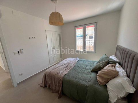 Foto 36887246-1d84-47ef-aaf2-912f6457bc30. Casa adossada amb calefacció aparcament a Zona los Frutales Torrevieja