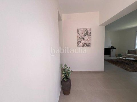 Foto d9986619-0860-4c82-a3e8-48ac7a1e34a8. Casa adossada amb calefacció aparcament a Zona los Frutales Torrevieja
