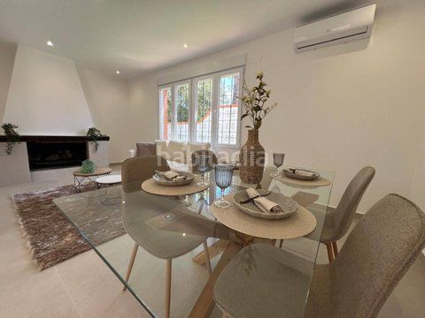 Foto f1ec0807-ad4f-4140-8dd9-d18a0646b54b. Casa adossada amb calefacció aparcament a Zona los Frutales Torrevieja