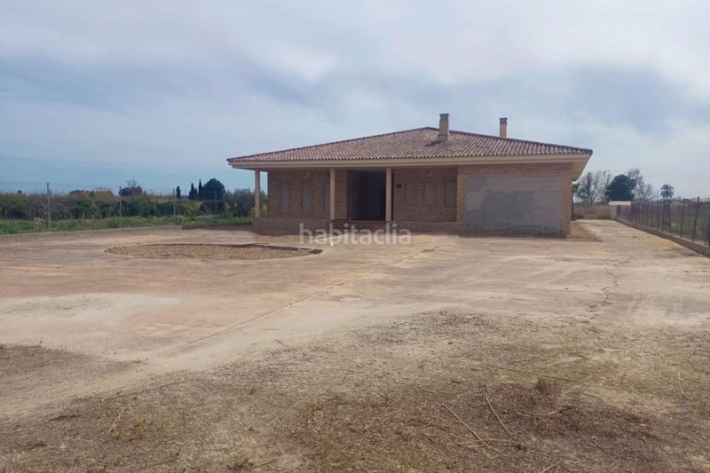 Foto adf61406-f1a4-40fb-8104-6afc28c3aca7. Maison avec parking dans Redován