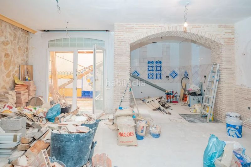 Foto 4cca05a8-73b9-4a11-830a-52d8d9aef703. Edificio  en venta en centro, 7 dormitorios. en Orihuela