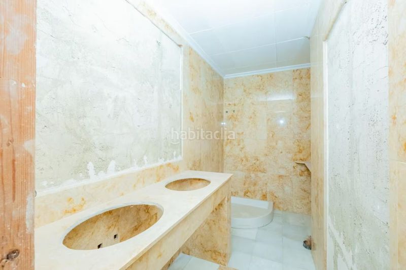 Foto a144d4e6-318b-4f2f-9b2f-f86e65c1b770. Edificio  en venta en centro, 7 dormitorios. en Orihuela
