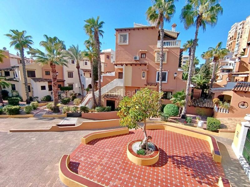 Foto 73702fa0-bfcc-4778-b0ea-cd0b5f8ca12b. Apartament amb piscina a Zona Playa de los Locos Torrevieja
