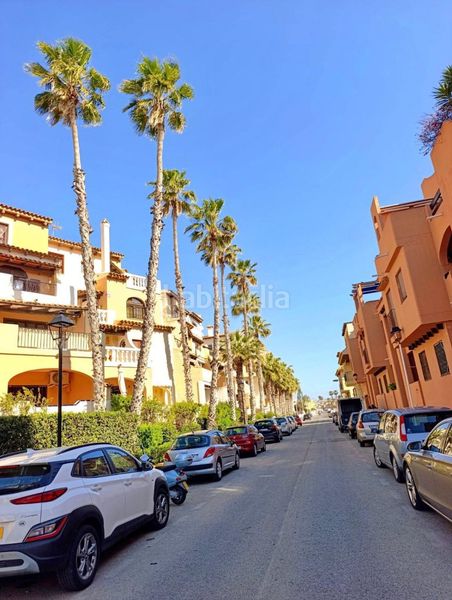 Foto 80b51746-f649-4444-9cfc-7882d2dbbeff. Apartament amb piscina a Zona Playa de los Locos Torrevieja