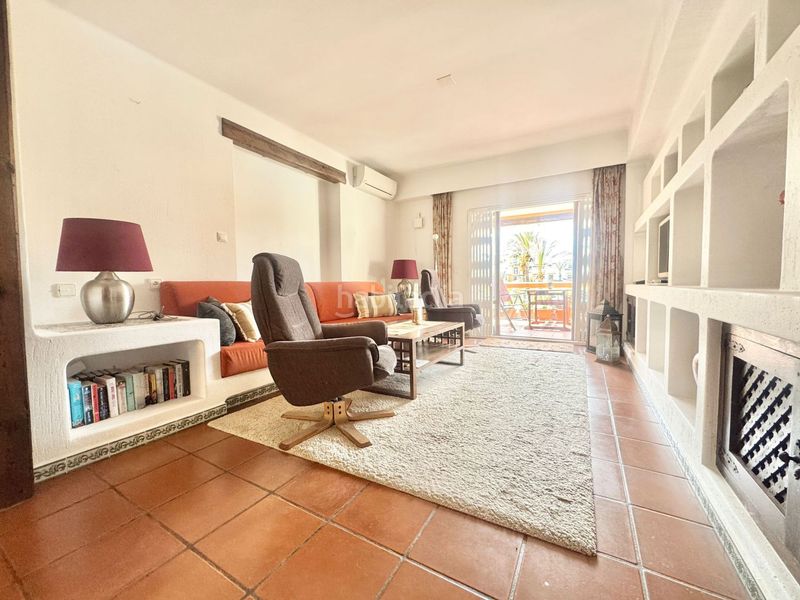 Foto a4243c42-5ef3-4c71-bdf8-9d523e928d8b. Apartament amb piscina a Zona Playa de los Locos Torrevieja