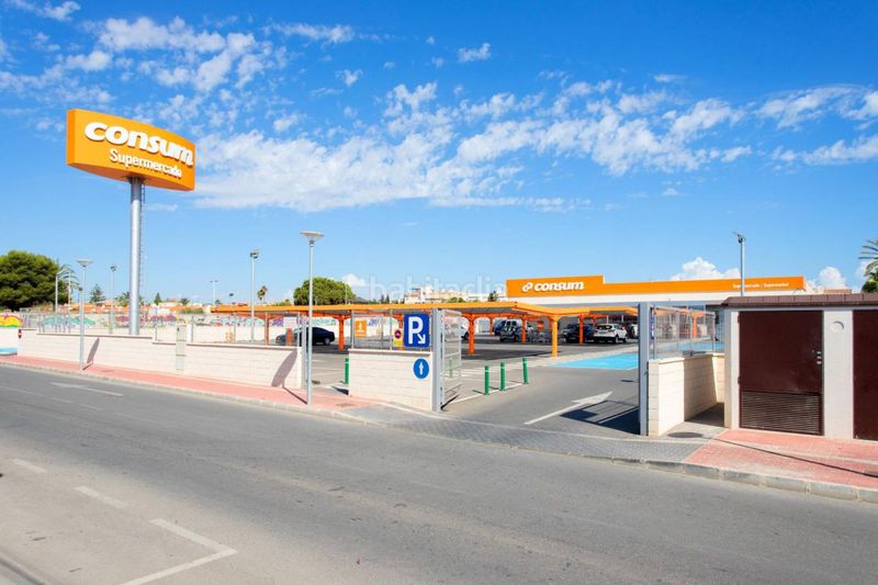 Foto b86479a2-1e22-4935-9997-ea8914dcd63a. Apartament amb piscina a Zona Playa de los Locos Torrevieja