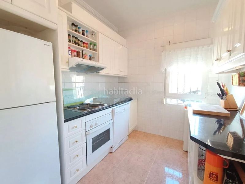 Foto cc2c74e4-9c5e-4ea1-98b5-a670b8f2c52e. Xalet amb calefacció a Zona los Frutales Torrevieja
