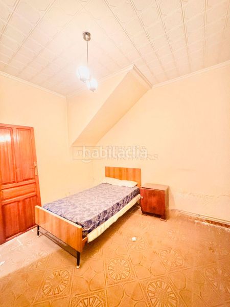 Foto b5a76267-042e-459f-bb62-7085dbbae994. Edificio in Pinoso