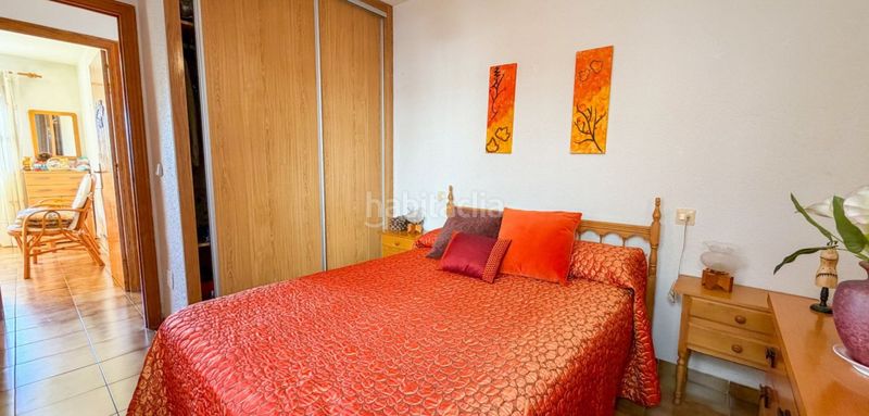 Foto 56c8f6b5-b5f3-45fb-ba0d-bbb2e83fb0ba. Casa adossada a Playa Flamenca Orihuela