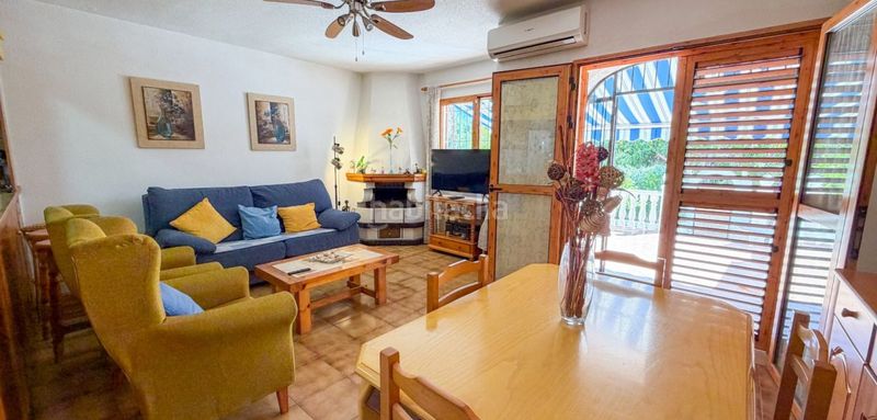 Foto 7d8e0f16-e968-4a3e-bba7-eb5d5c56d269. Casa adossada a Playa Flamenca Orihuela