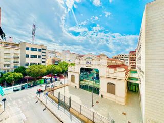 Casa a Aragon 2. Casa en venta en centro, 3 dormitorios.