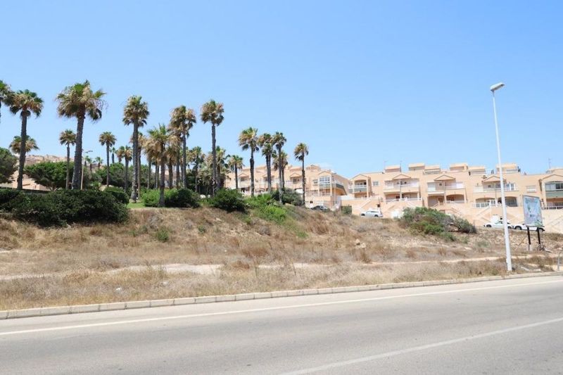 Foto 160c035c-9fc3-440a-b978-66fd923f2ee2. Terreny residencial a Cabo Cervera Torrevieja