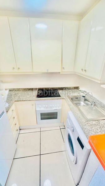 Foto 84303d67-5c4d-4a6f-8c2f-05361663eb2a. Rent penthouse in bergantín 49 in Avenida Habaneras - Curva de Palangre Torrevieja