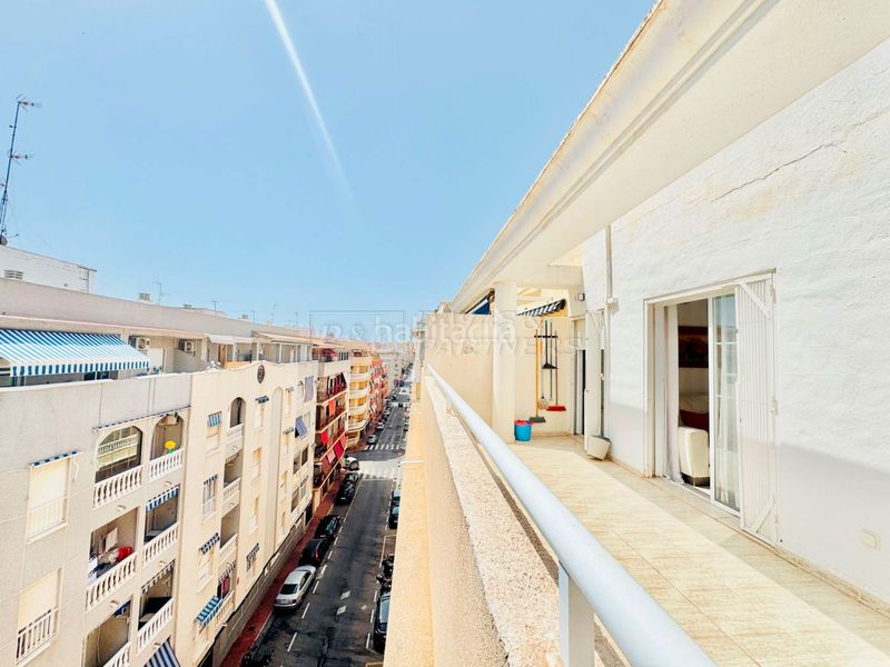 Foto a9c4ff13-a322-4ea3-9882-0ec9078179ae. Rent penthouse in bergantín 49 in Avenida Habaneras - Curva de Palangre Torrevieja
