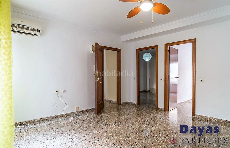 Foto bcb6ea46-9be2-441d-ad6f-0434541cde19. Edifici a Las Piscinas Naturales Torrevieja