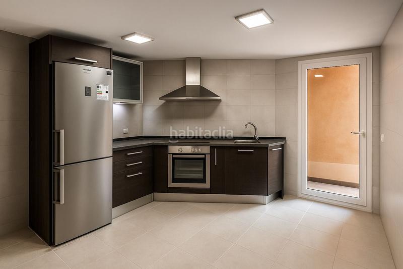 Foto 627efec6-038c-4565-aa67-9f36a9d834a7. Pis amb piscina a Campos