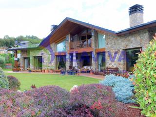 Casa a Montferrer i Castellb. Esplndida casa de lujo en el pirineo cataln
