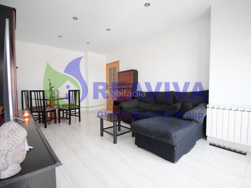 Foto 591f0e38-fe60-474c-889d-cf8c75ddd8f2. Dúplex amb calefacció a Seu d´Urgell (La)