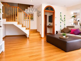 �tico en Seu d�Urgell (La). �tico d�plex con encanto, luz natural y chimenea en el coraz�n d