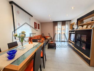 Appartement  Plaza europa. Piso luminoso con terraza y box en zona tranquila de la seu durg