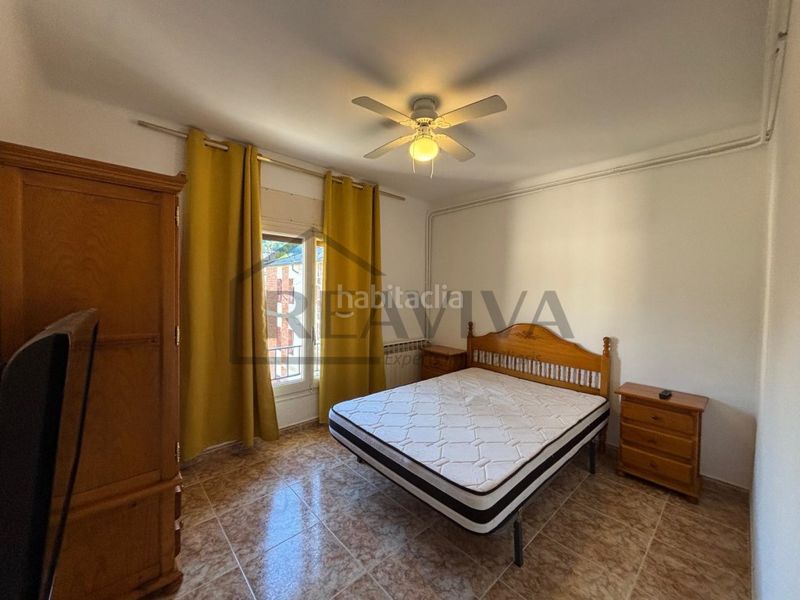 Foto 674b93cd-c8ae-4473-a843-4d29da75e495. Pis amb aparcament a Seu d´Urgell (La)