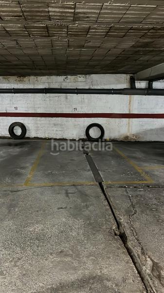 Foto 2999a025-72d4-4d2f-903e-1694671f2a6f. Parking coche plaza de aparcamiento calle maragall en Lleida