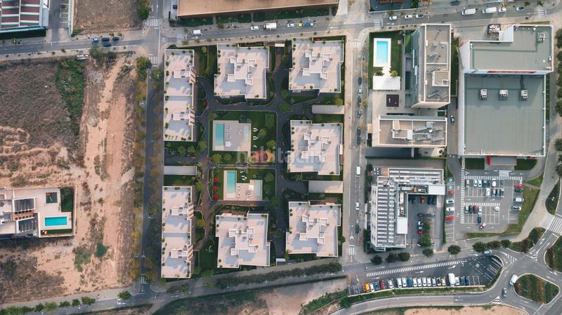 Foto f68c109d-06ae-44b1-bcdc-f380de6bc695. Pis 133m<sup>2</sup> a carrer maria montesori 12 a Cappont Lleida