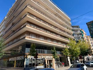 Appartement  Avinguda prat de la riba 3. Piso de 4 dormitorios en prat de la riba
