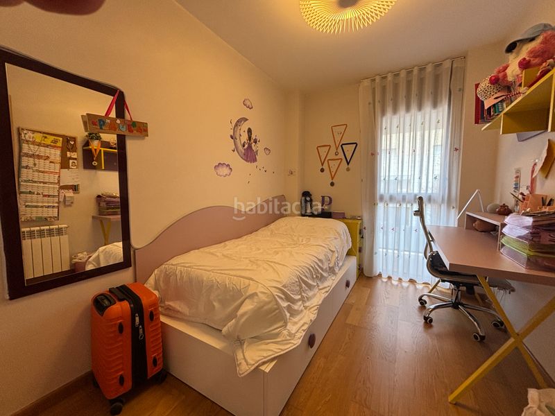 Foto 89ce55a4-6334-4936-af65-9906e2765546. Casa adossada amb calefacció aparcament piscina a Lleida