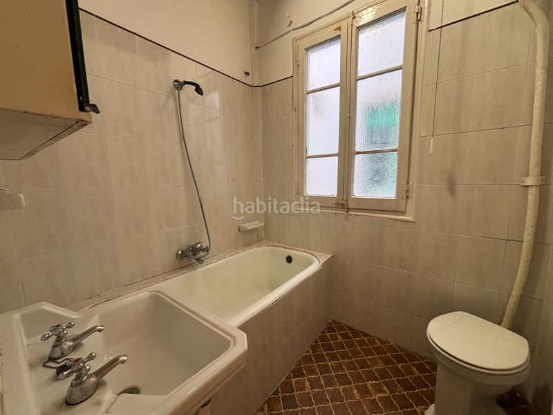 Foto be9442dd-b635-4d88-9292-ac3aae7ce1e2. Pis a Príncep de Viana-Clot-Xalets Humbert Torres Lleida