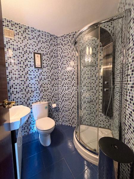 Foto 9b9a9b9c-5d5b-42fd-b777-9f42c3d533b5. Pis amb calefacció a Instituts-Universitat Lleida