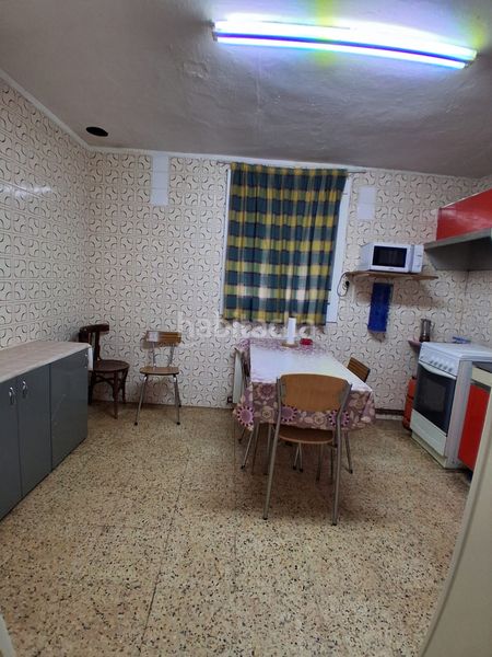 Foto eda16c2c-9ee2-4610-a50d-13c1e5388c16. Casa amb calefacció aparcament a La Bordeta Lleida