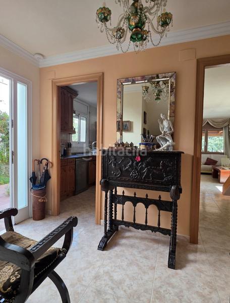 Foto 1082c962-38c9-43b6-9d26-94594dc710bf. Chalet avec cheminée chauffage parking piscine dans Sant Fost de Campsentelles