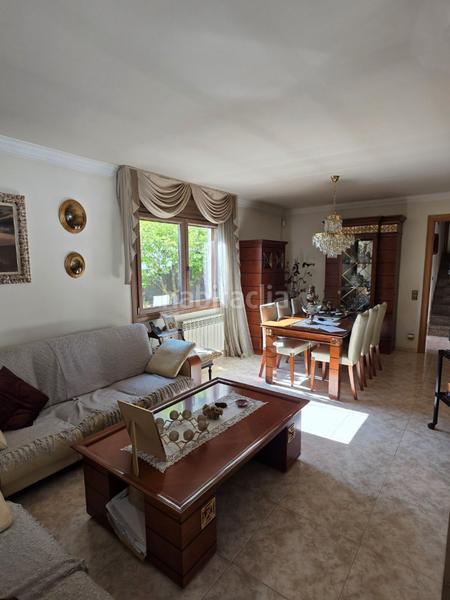 Foto 1147536b-5b76-481b-ab87-f7be4f8c5368. Chalet avec cheminée chauffage parking piscine dans Sant Fost de Campsentelles