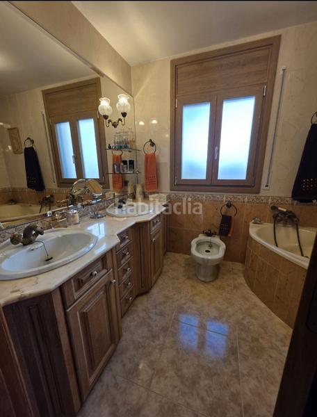 Foto 1dee7c97-8ef6-4fdd-b6f3-8ff2c861ab64. Chalet avec cheminée chauffage parking piscine dans Sant Fost de Campsentelles