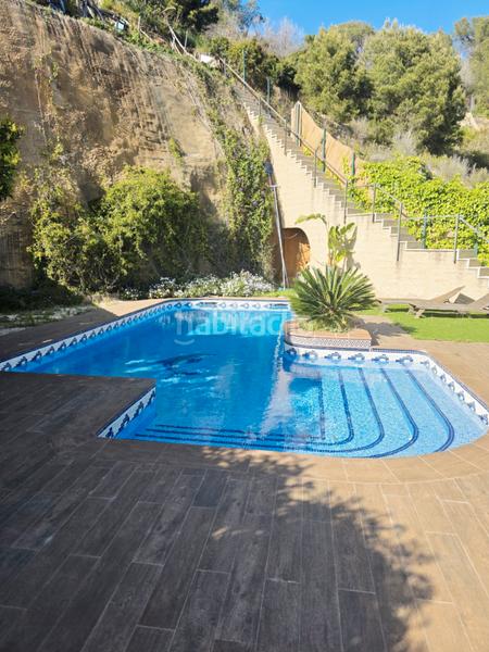 Foto c243f6e1-a419-4c8b-b9ae-184b81f35ef6. Chalet avec cheminée chauffage parking piscine dans Sant Fost de Campsentelles