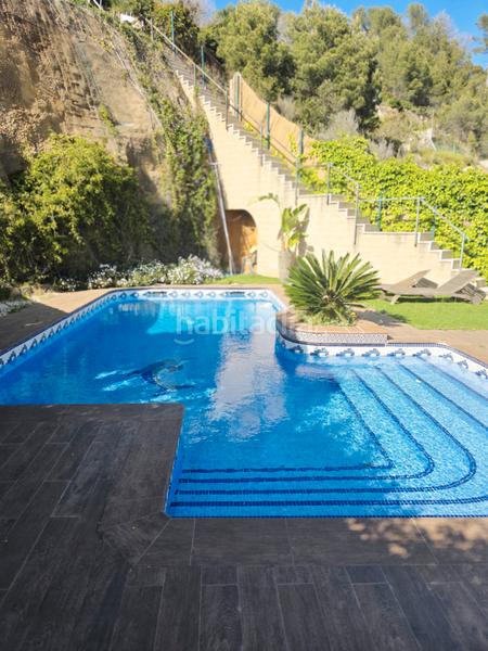 Foto eb325aa7-2d2a-4542-974c-60d2c2a0f328. Chalet avec cheminée chauffage parking piscine dans Sant Fost de Campsentelles